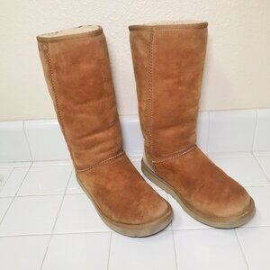 UGG AUSTRALIA Classic Tall Boots Women's Sz 8 Chestnut Sherpa Leather Suede 5815